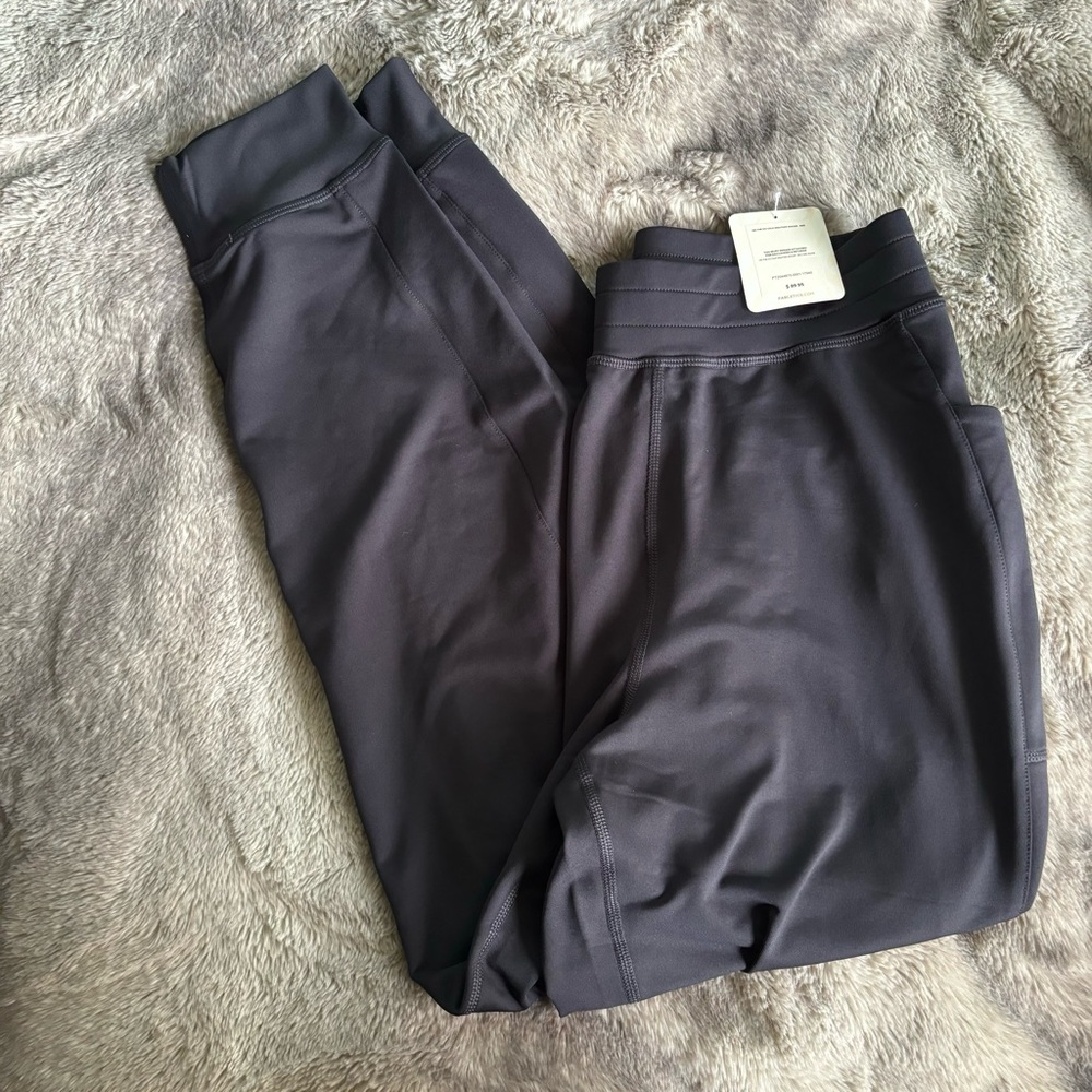 Fabletics Joggers Womens Large On The Go Cold Weather Black Gym NEW